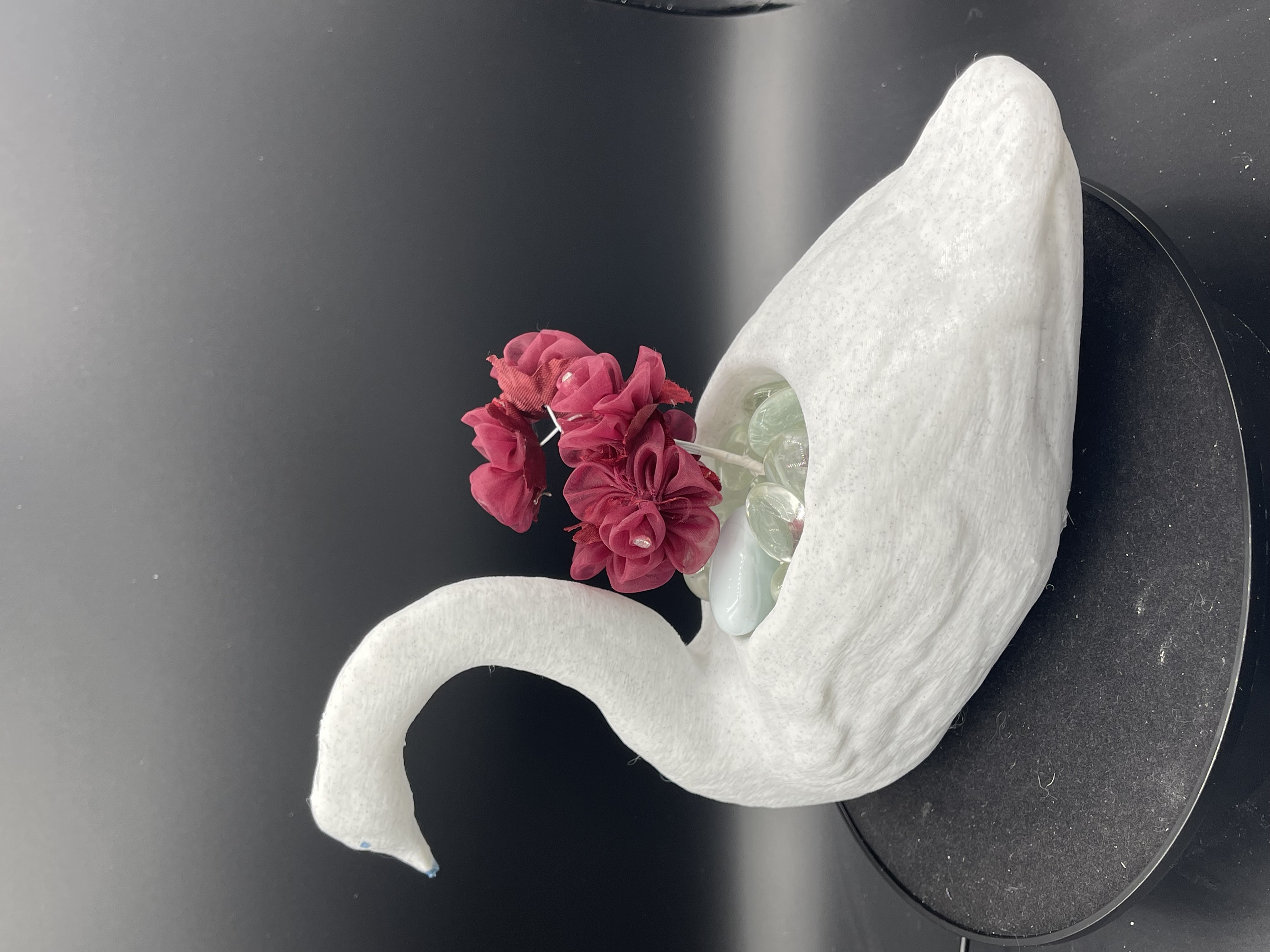 SWAN PLANTER (WHITE)