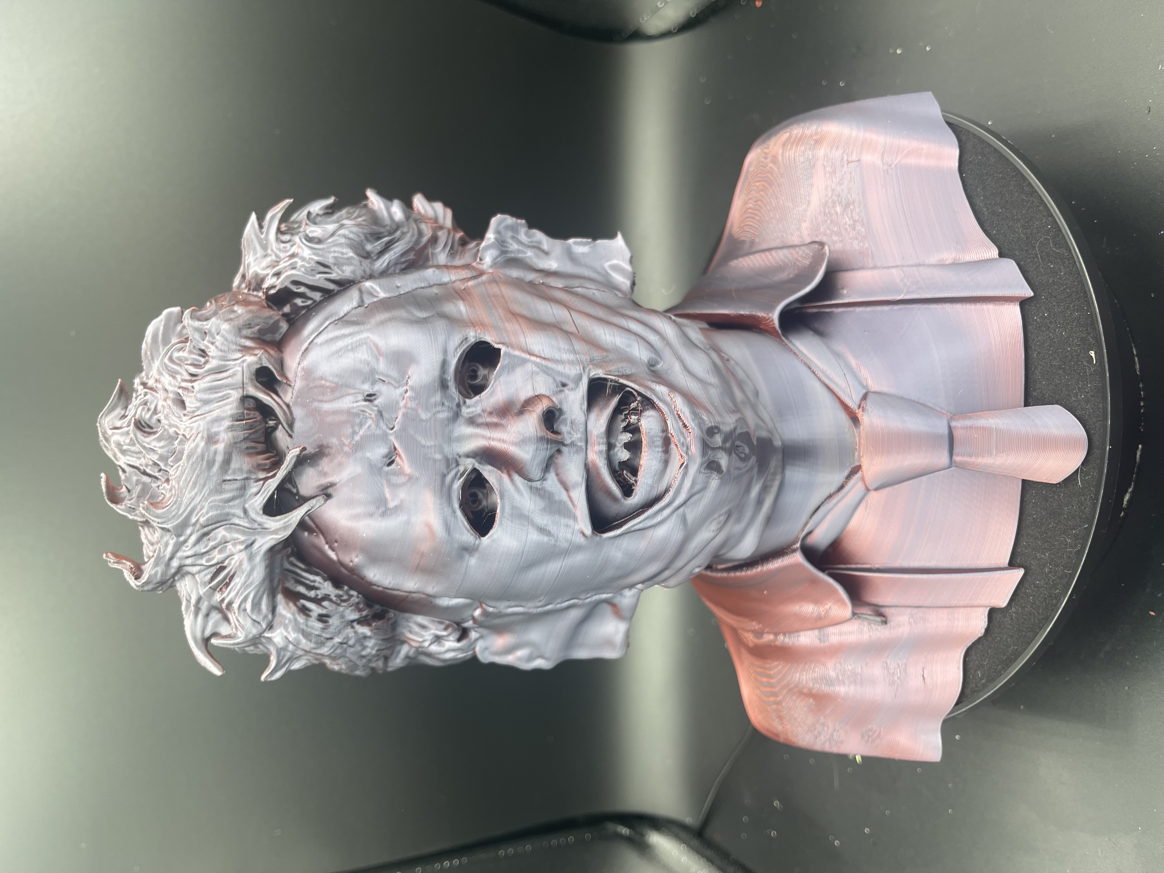 LEATHERFACE BUST! (RED/BLACK)